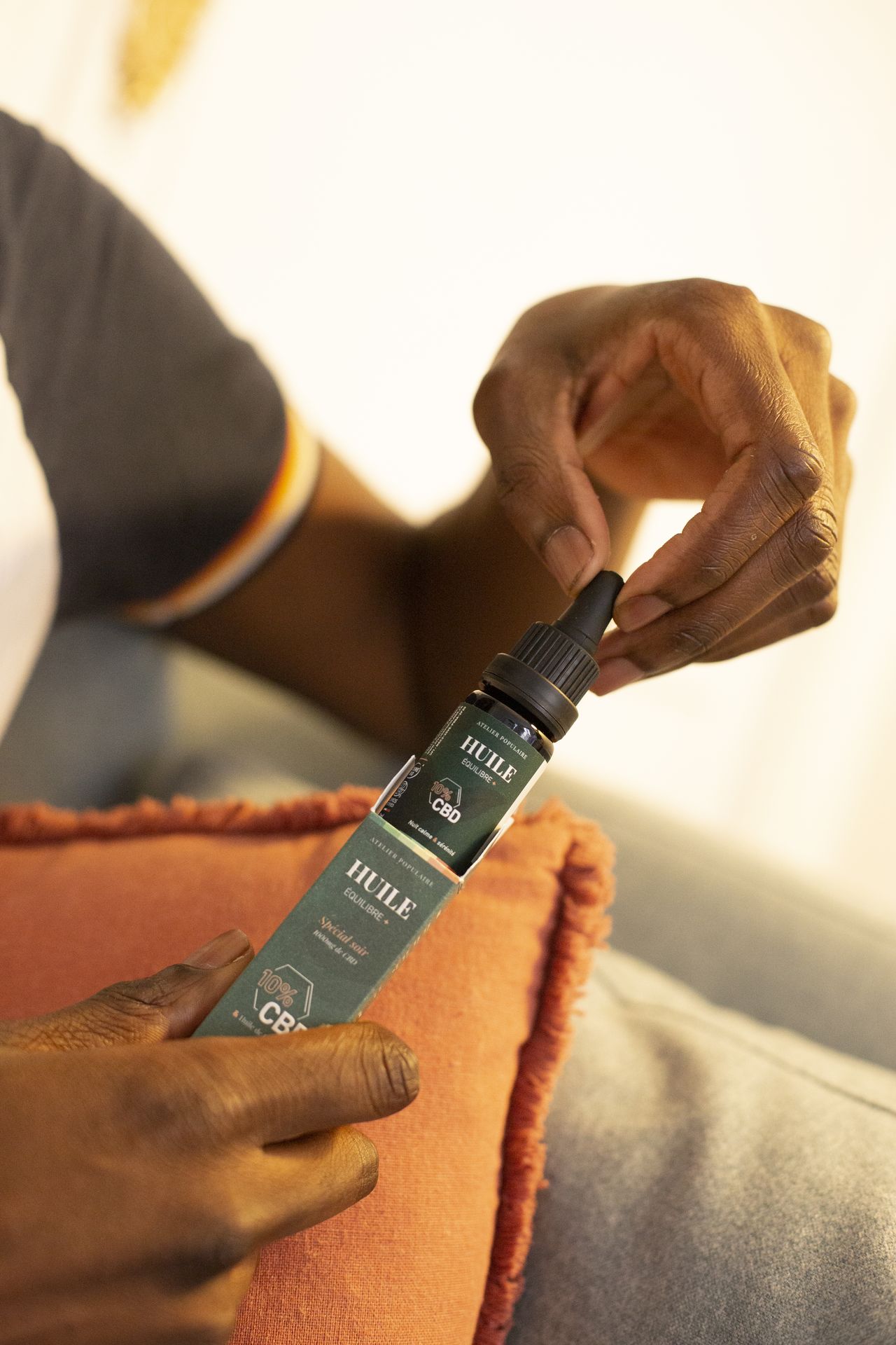 Notre huile subinguale Équilibre+, icii concentré à 10% Huile sublinguale Équilibre+ 10%