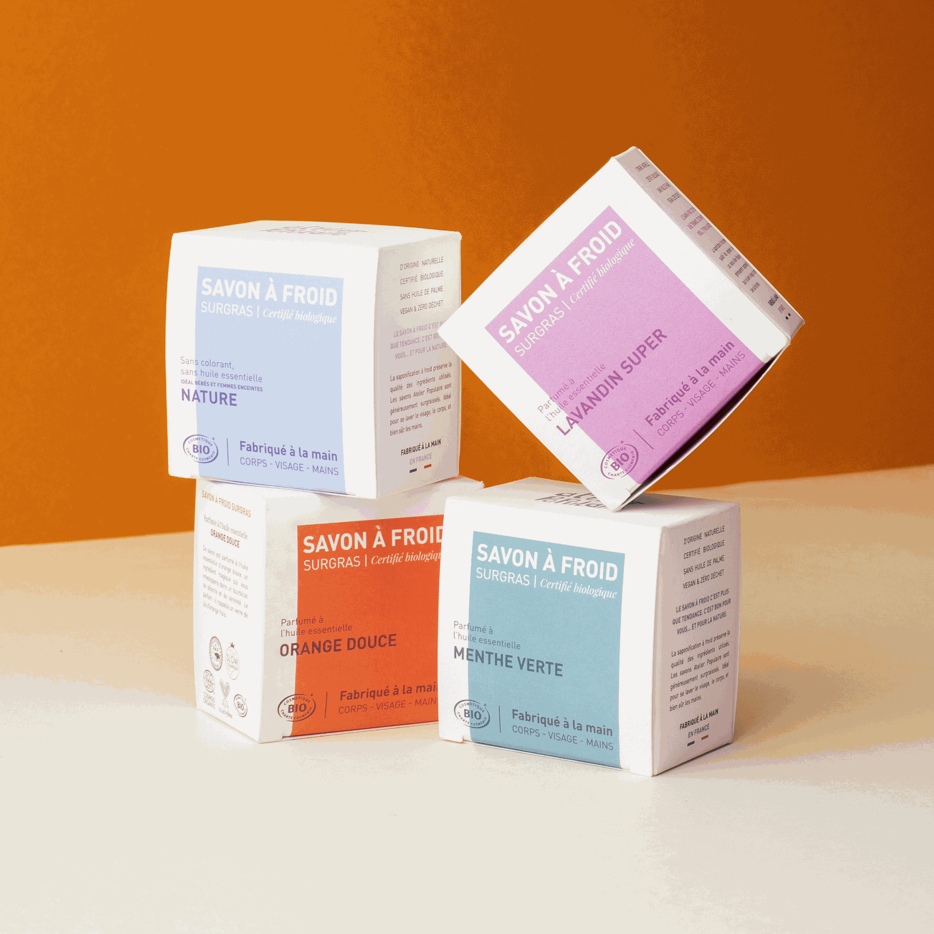 Les Essentiels